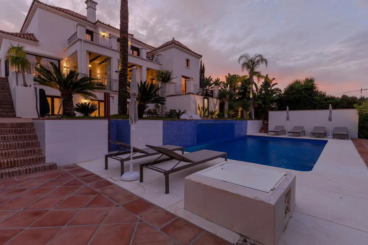 Apartment 6-Bdrm Andalusian Modern Villa Next To Golf Course Estepona Spain