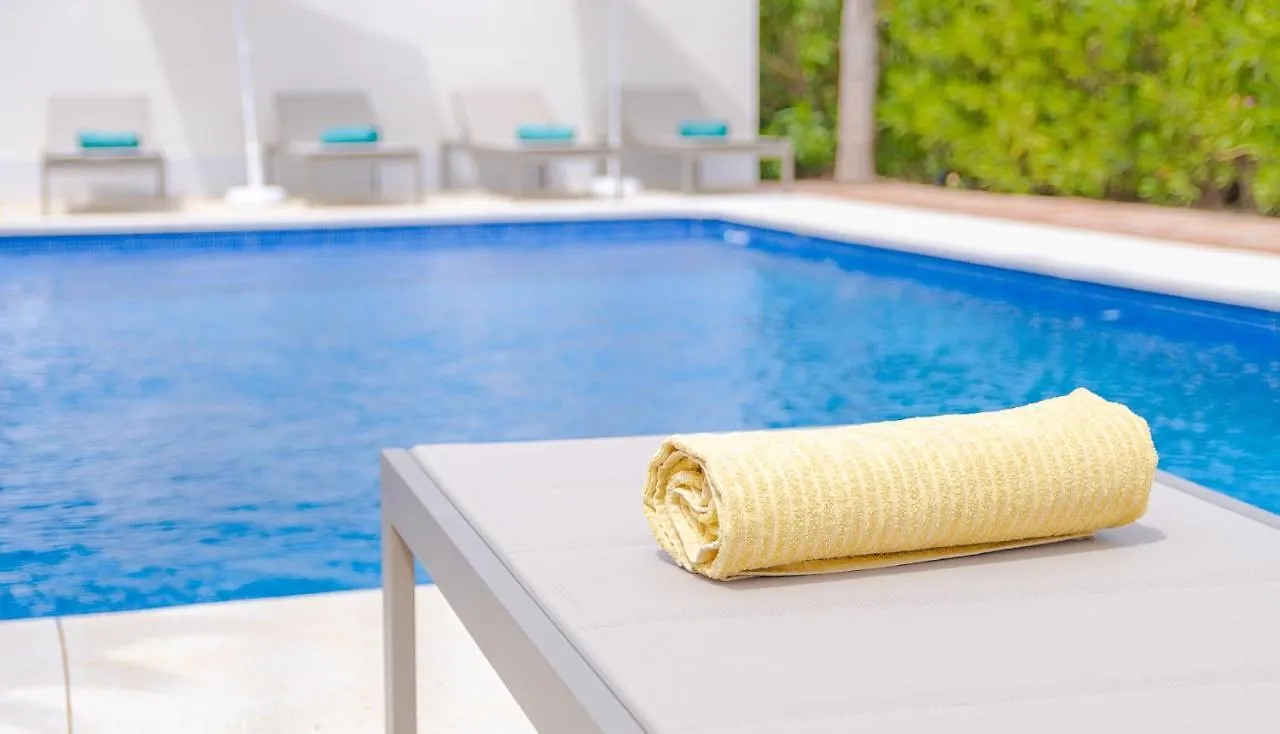 6-Bdrm Andalusian Modern Villa Next To Golf Course Estepona Apartment