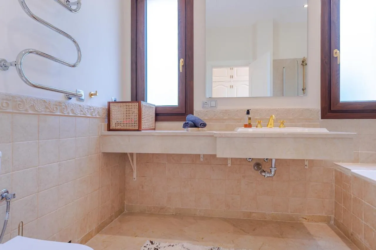6-Bdrm Andalusian Modern Villa Next To Golf Course Estepona 0*,