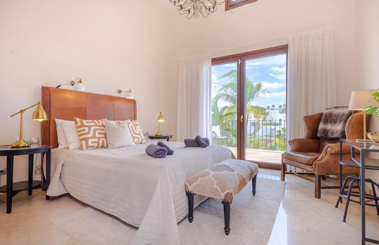 6-Bdrm Andalusian Modern Villa Next To Golf Course Estepona Apartment