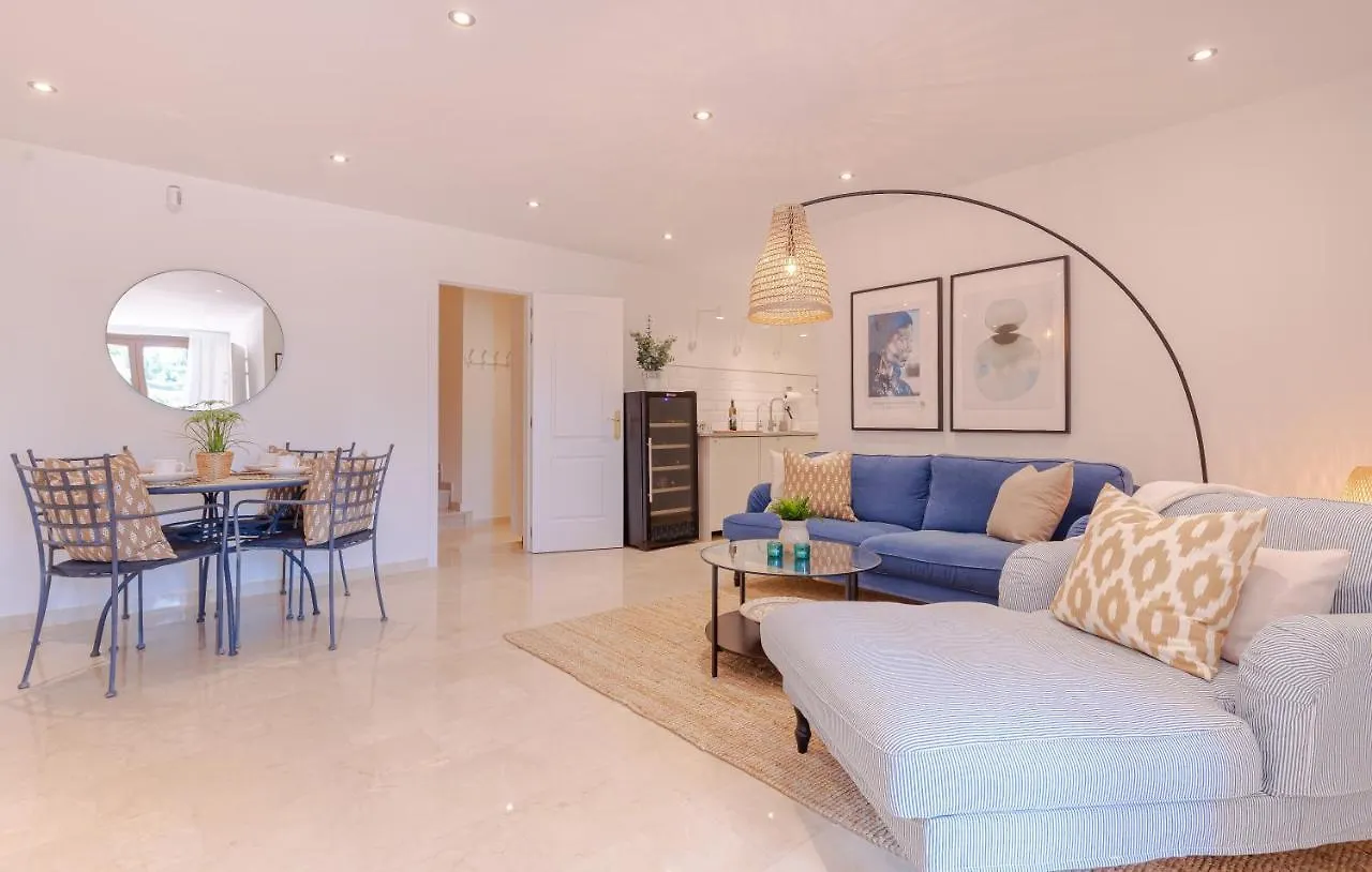 6-Bdrm Andalusian Modern Villa Next To Golf Course Estepona Apartment