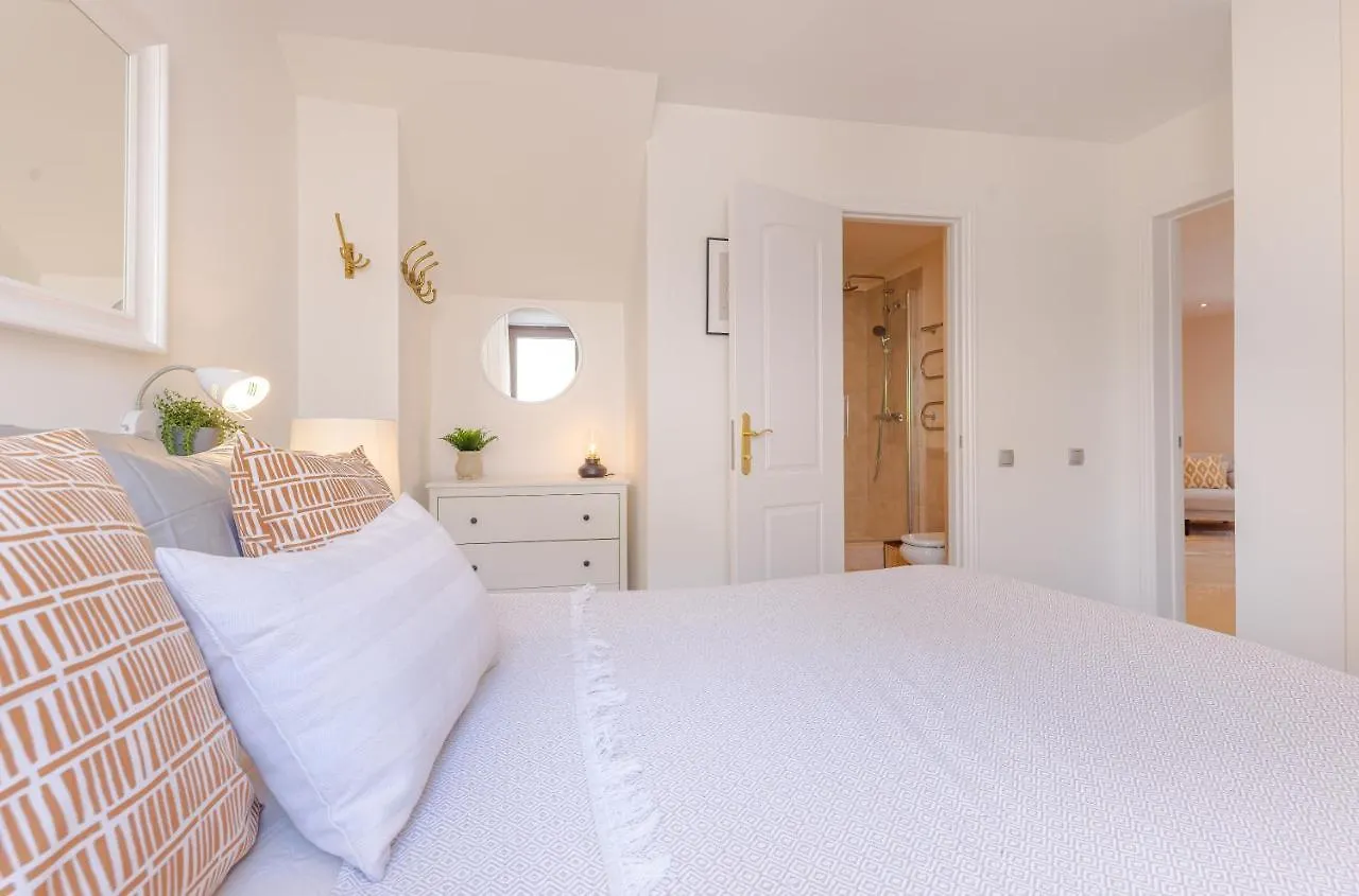 6-Bdrm Andalusian Modern Villa Next To Golf Course Estepona 0*,