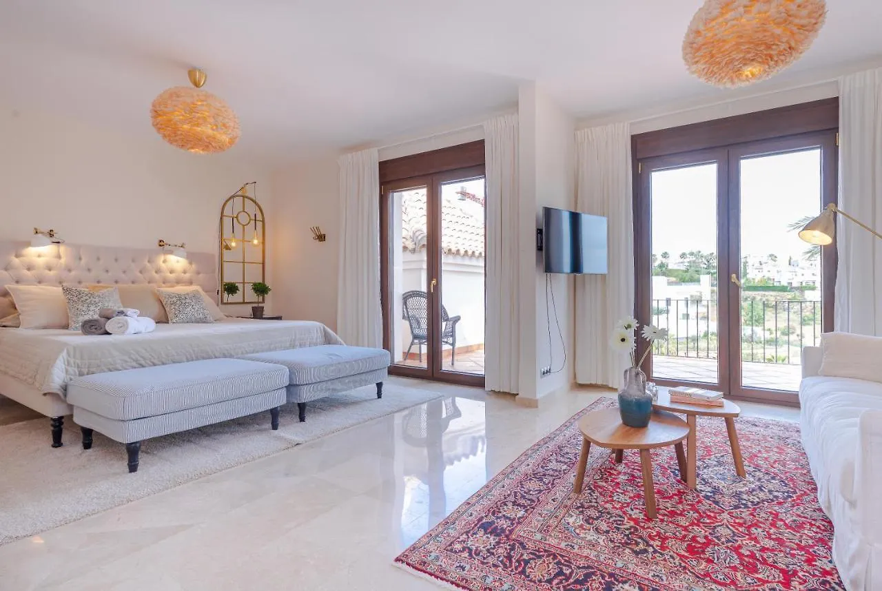 6-Bdrm Andalusian Modern Villa Next To Golf Course Estepona Apartment